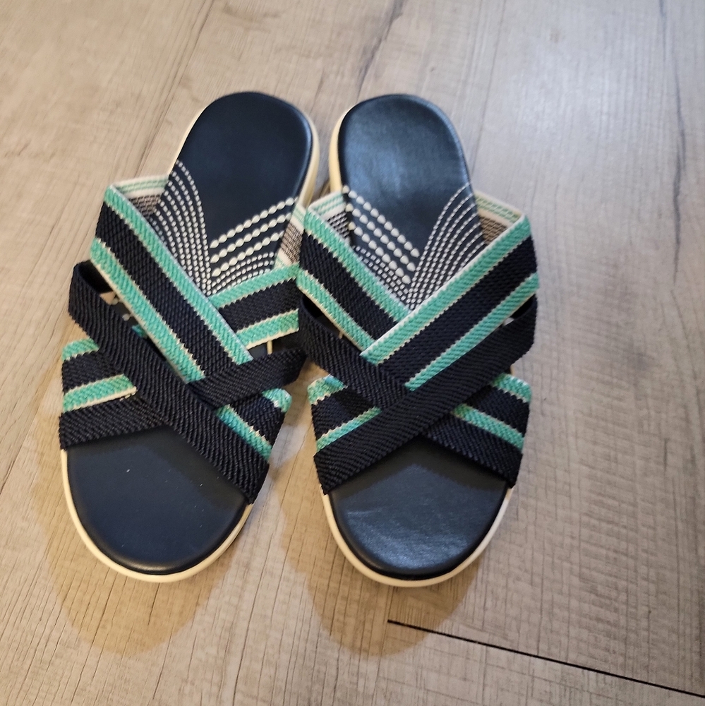 Stylish Black and Green Women's Sandals